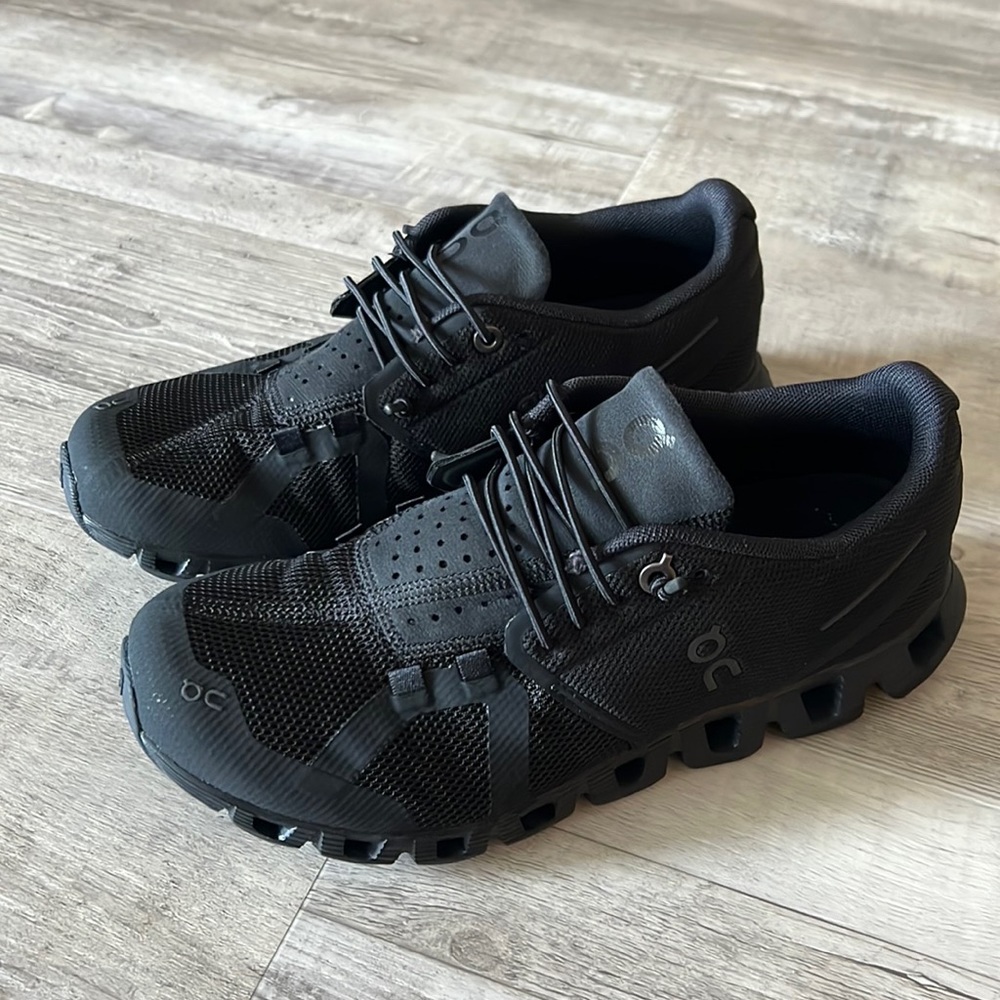 On CloudTec OnRunning OnCloud Size 6 EUC